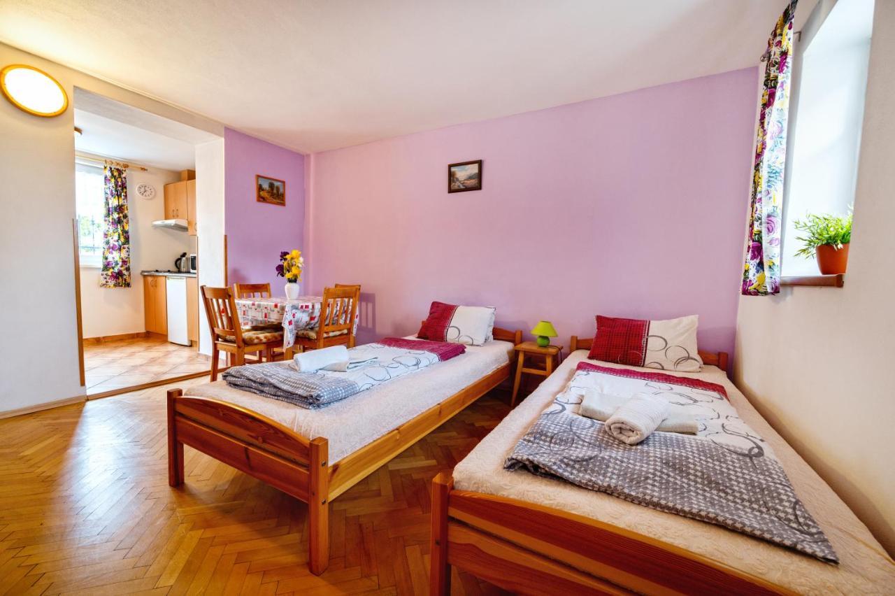 Penzion U Kostela Mikulcice Экстерьер фото